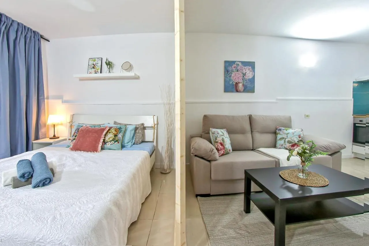 Elegant And Cozy Studio With Pool Chaparral 341 طوستا ديل سيلونثيو
